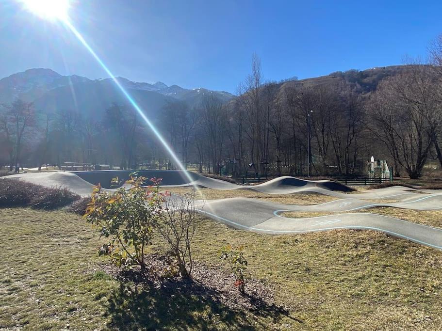 Charmant T4 Duplex Vue Montagne 루덴빌 외부 사진